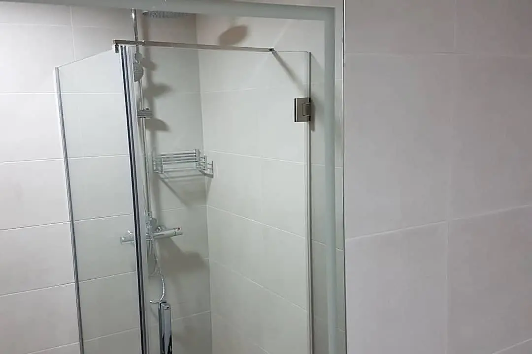 Mareva Aluminios - Mampara