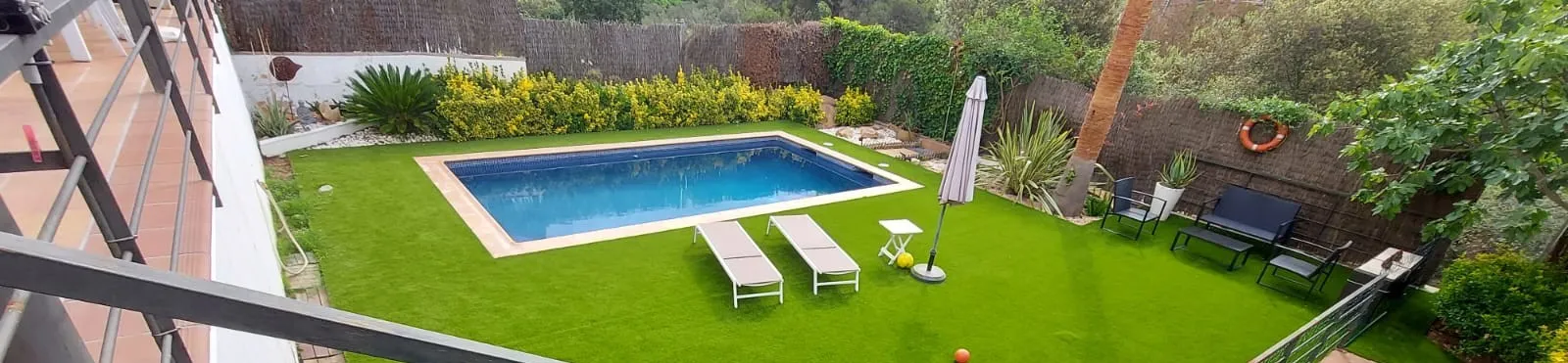 Reforma de jardín con piscina