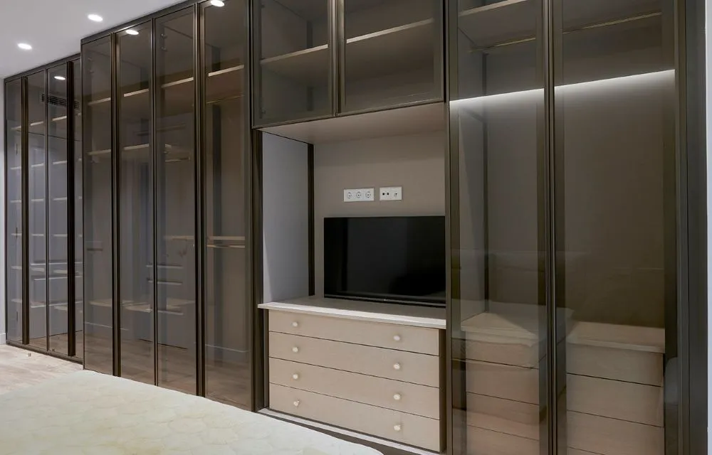 Reforma Piso - Habitación con armarios funcionales