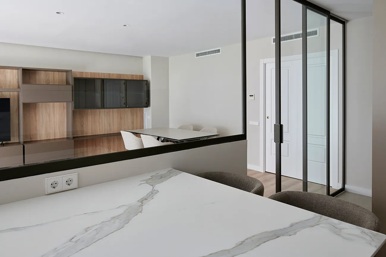 Reforma Piso - Visión de comedor desde cocina